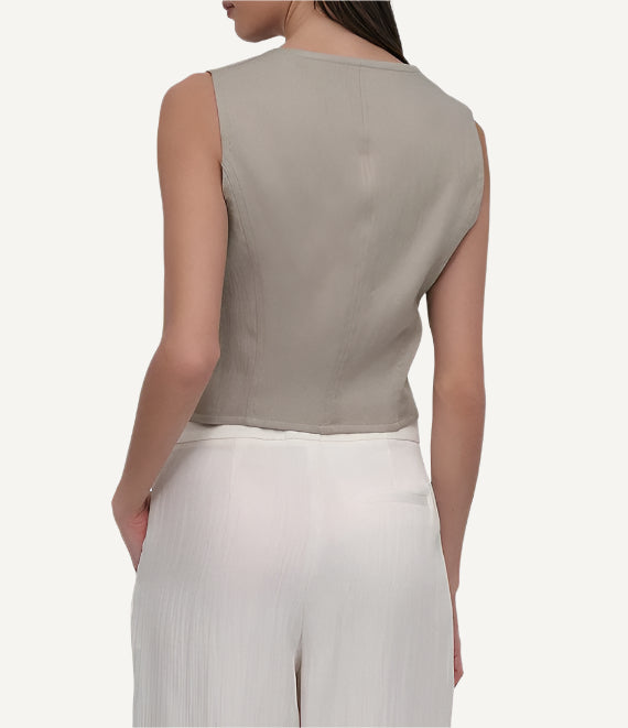 SLEEVELESS ZIP FRONT SEAMED TOP