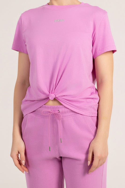 تي شيرت بشعار مزين مع ربطة أمامية