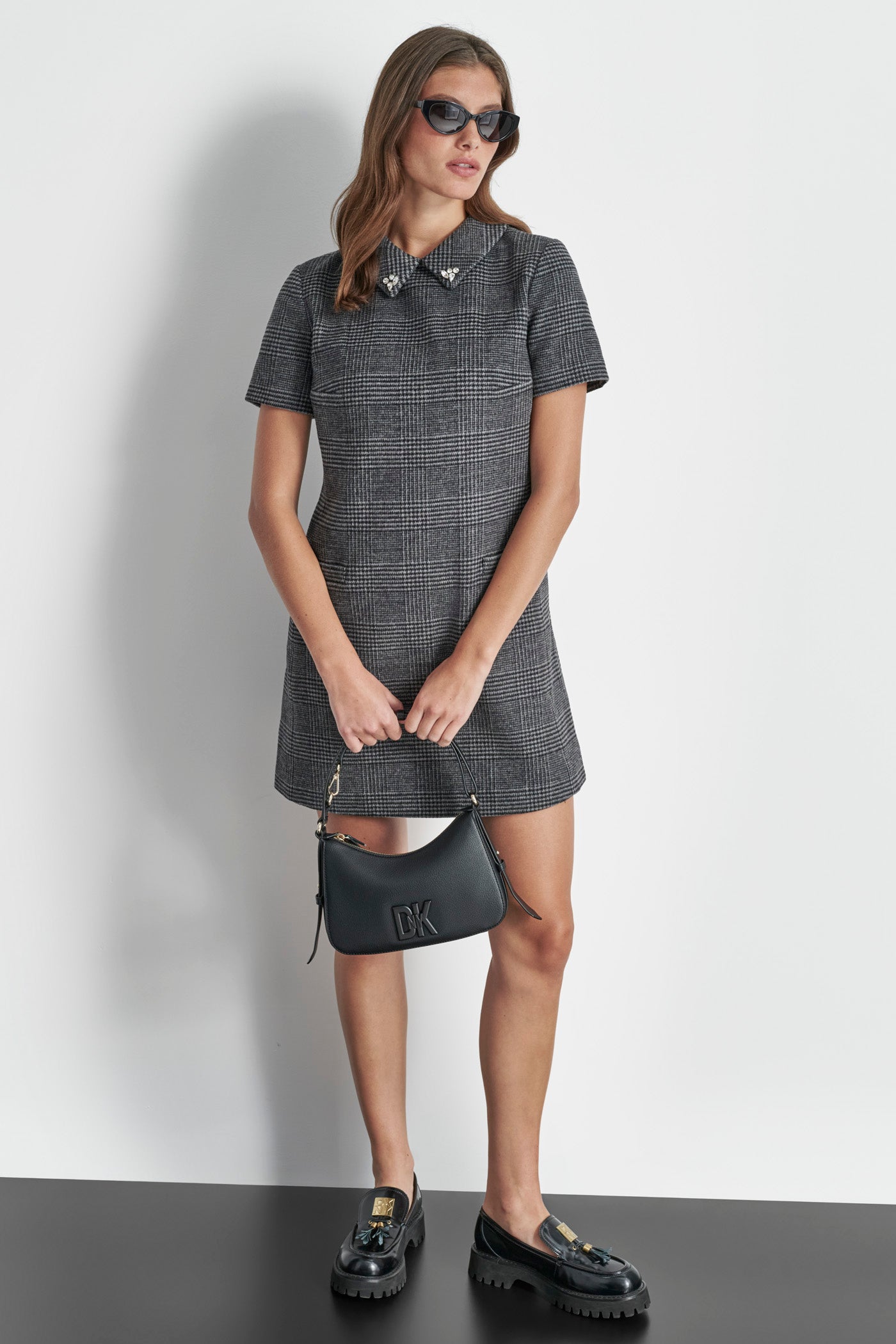 SMALL SLEEVE SHORT DRESS