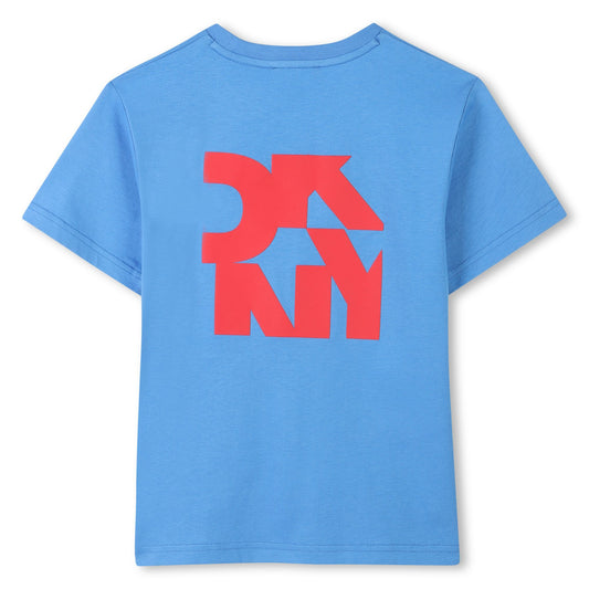 تي شيرت بأكمام قصيرة