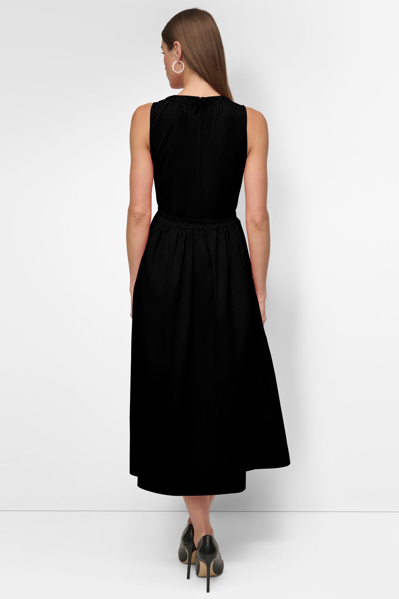 SLEEVELESS SHIRRING NECK MIDI DRESS