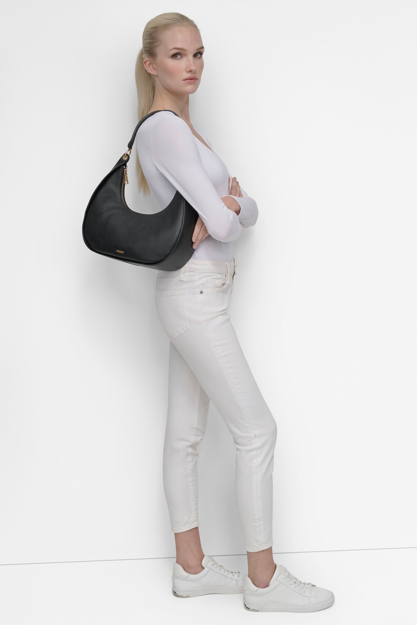 DKNY ABBY MEDIUM HOBO BAG BLACK