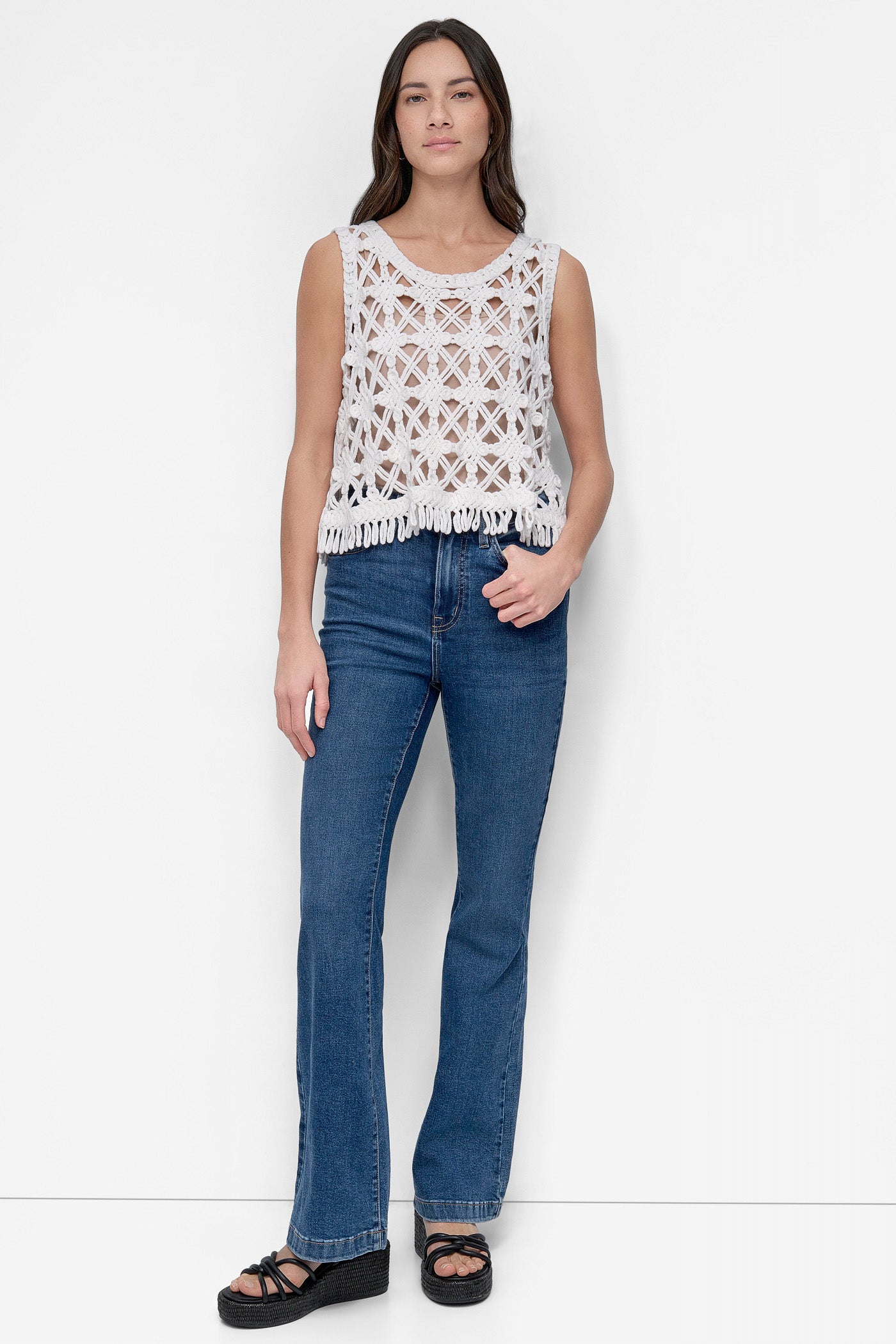 CROCHET SCOOP NECK TOP