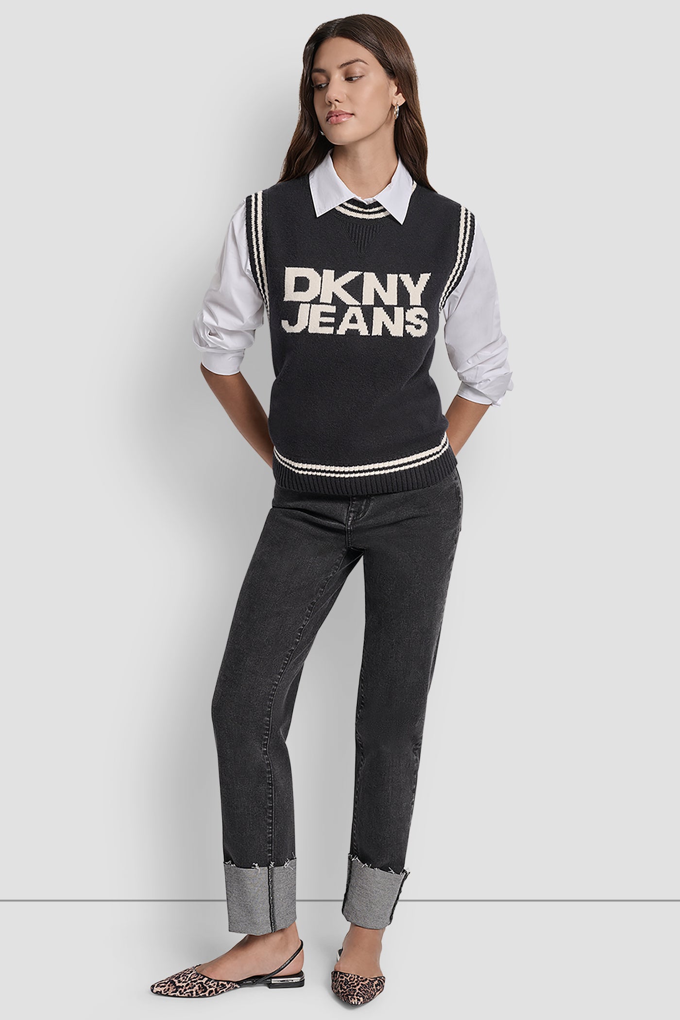 SLEEVELESS CREW NECK