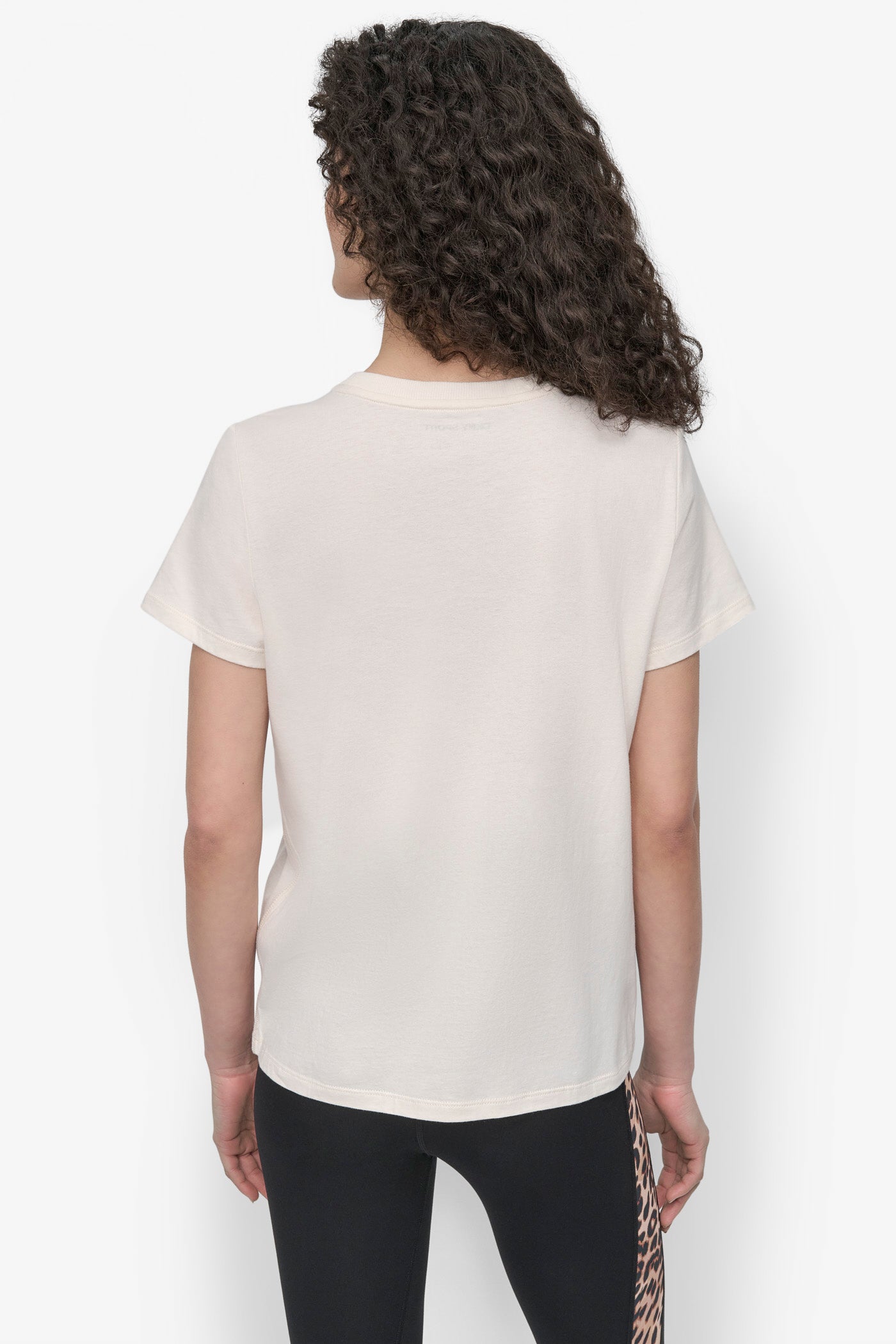 SHORT SLEEVED RELAXED FIT TEE
