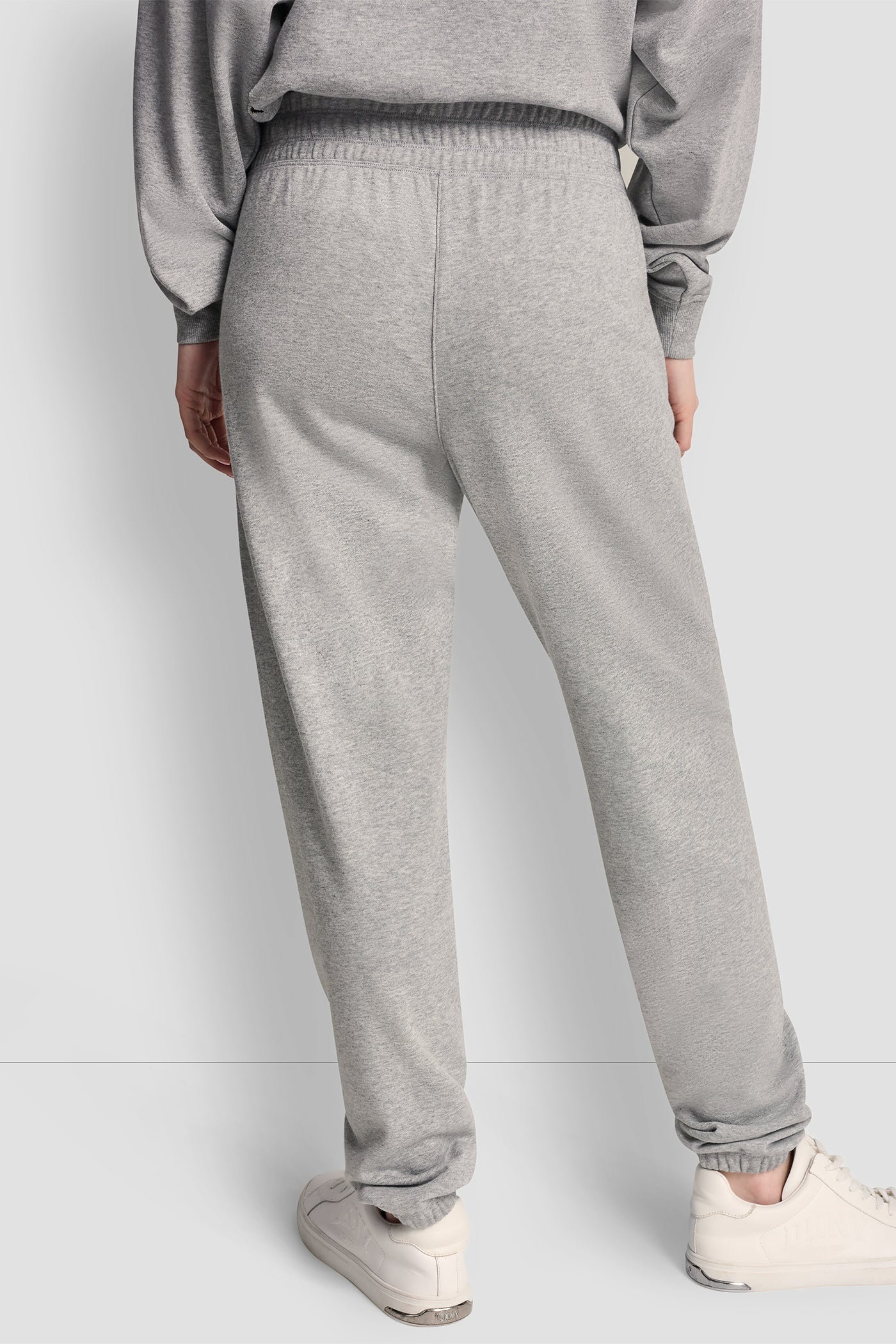 DKNY COLLEGIATE MEDA