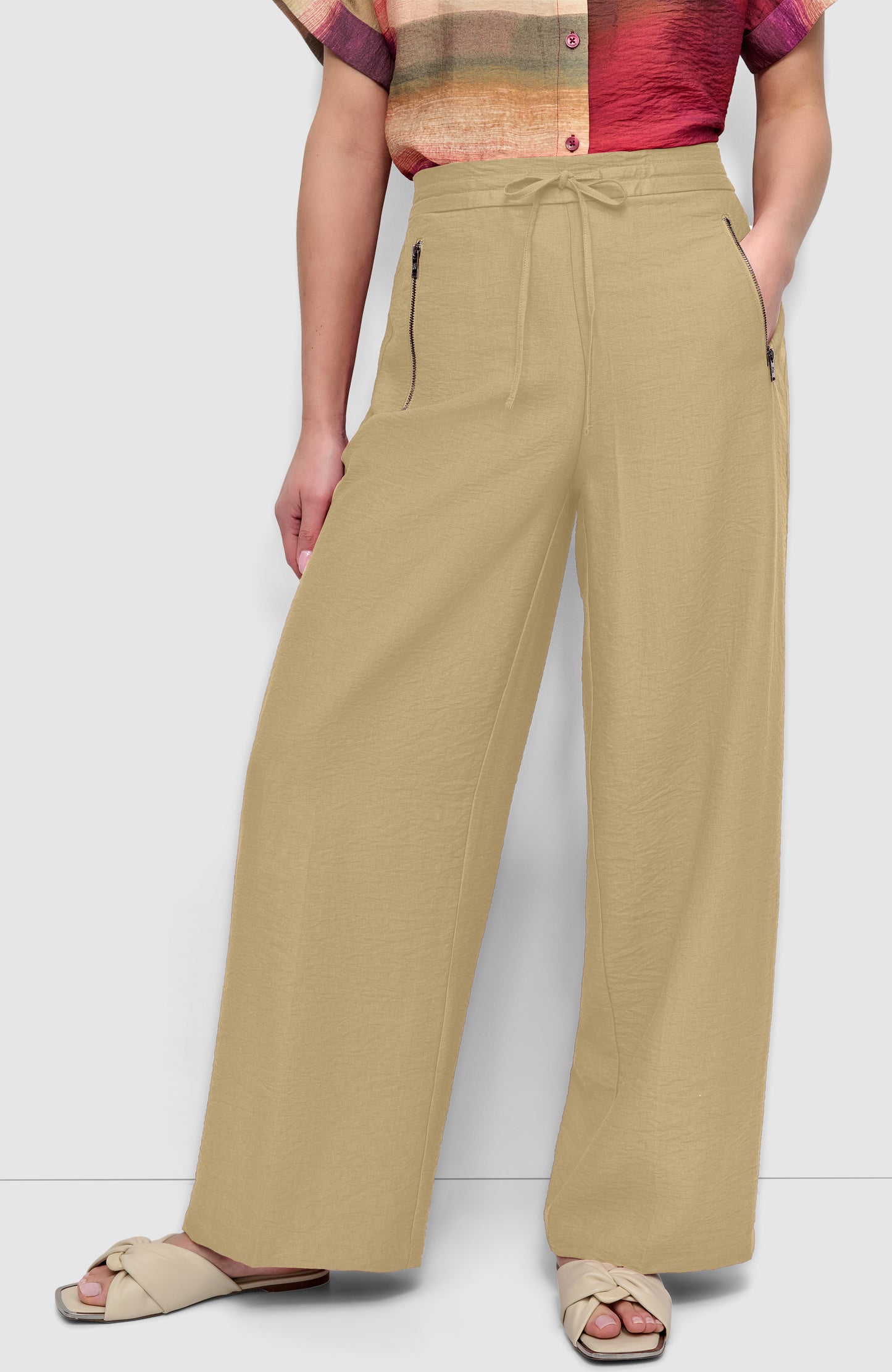PULL ON DRAWSTRING PANTS