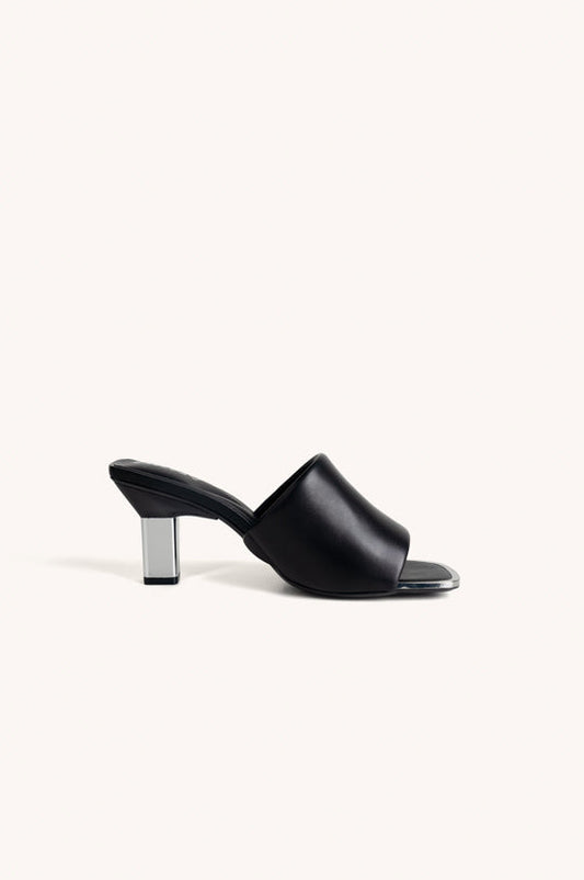 حذاء كيلي ميول بكعب