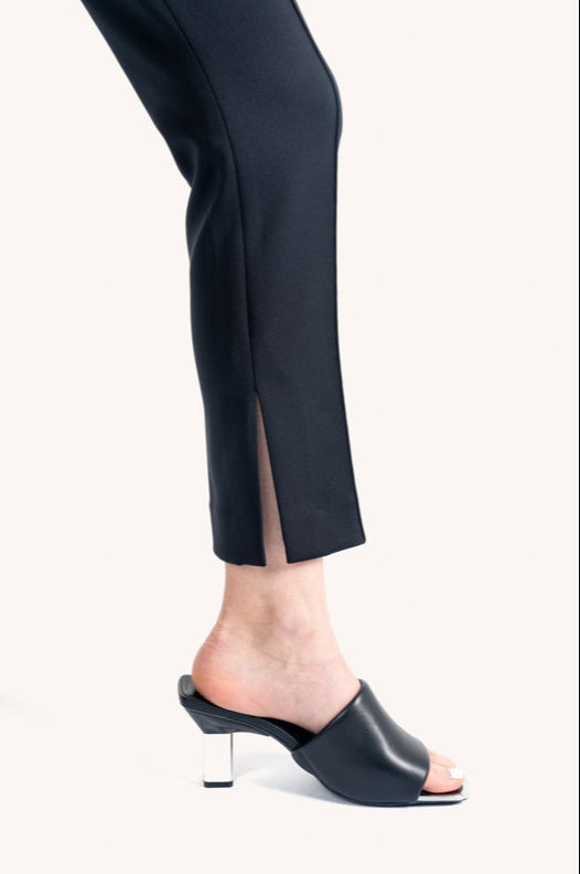 SCUBA CREPE PULL ON PANT