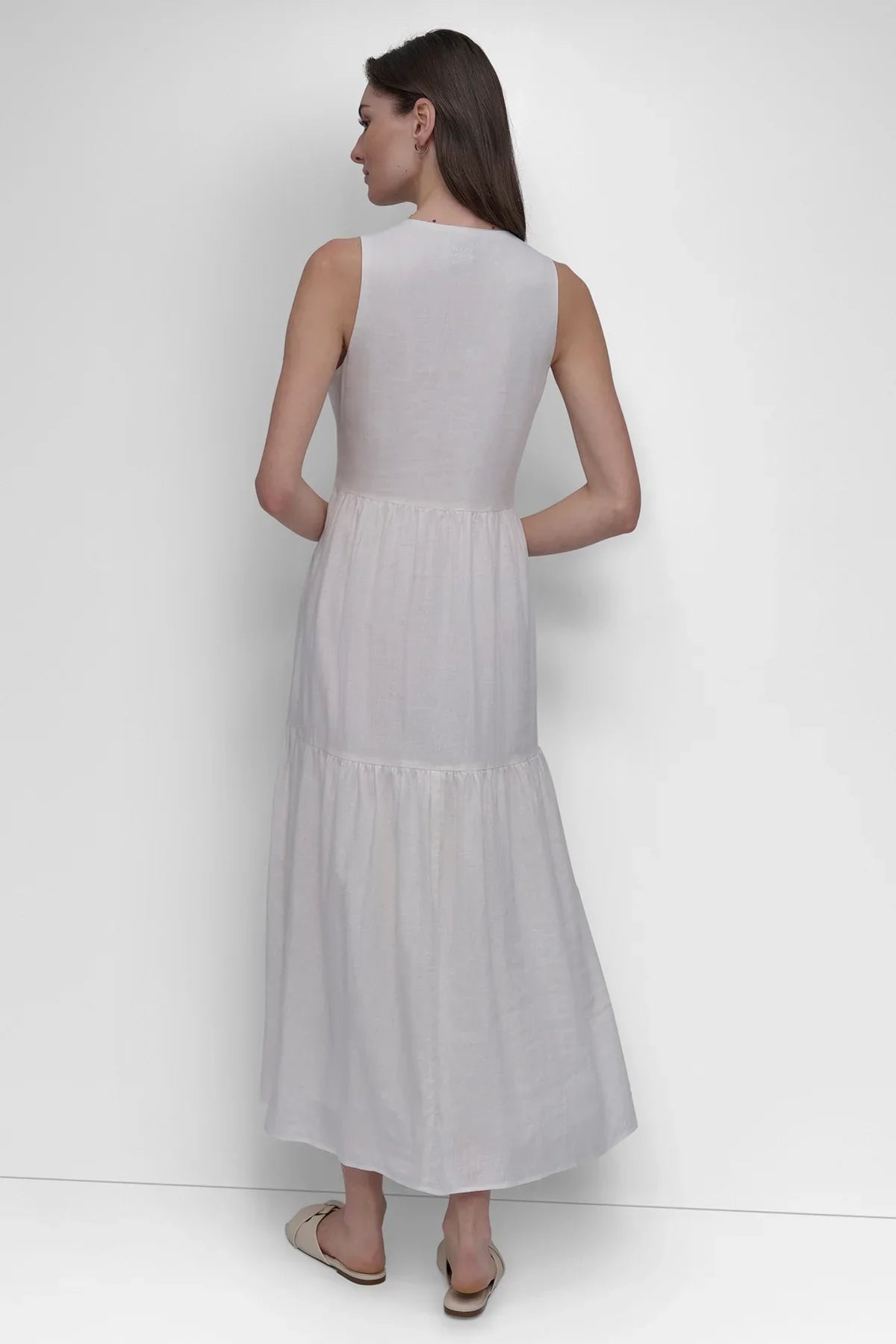 SLEEVELESS TIERED MAXI DRESS