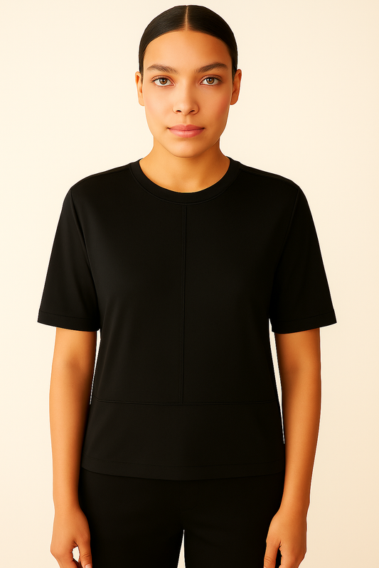 تي شيرت متعدد الوسائط مع سروال قصير