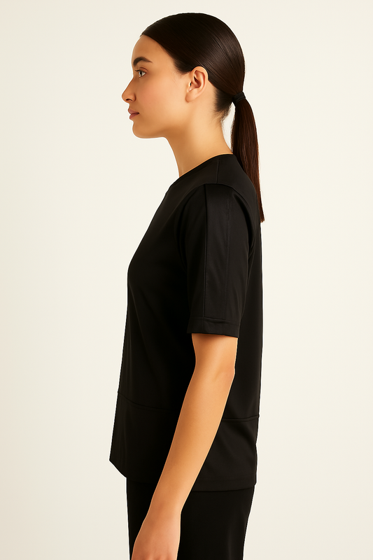 تي شيرت متعدد الوسائط مع سروال قصير