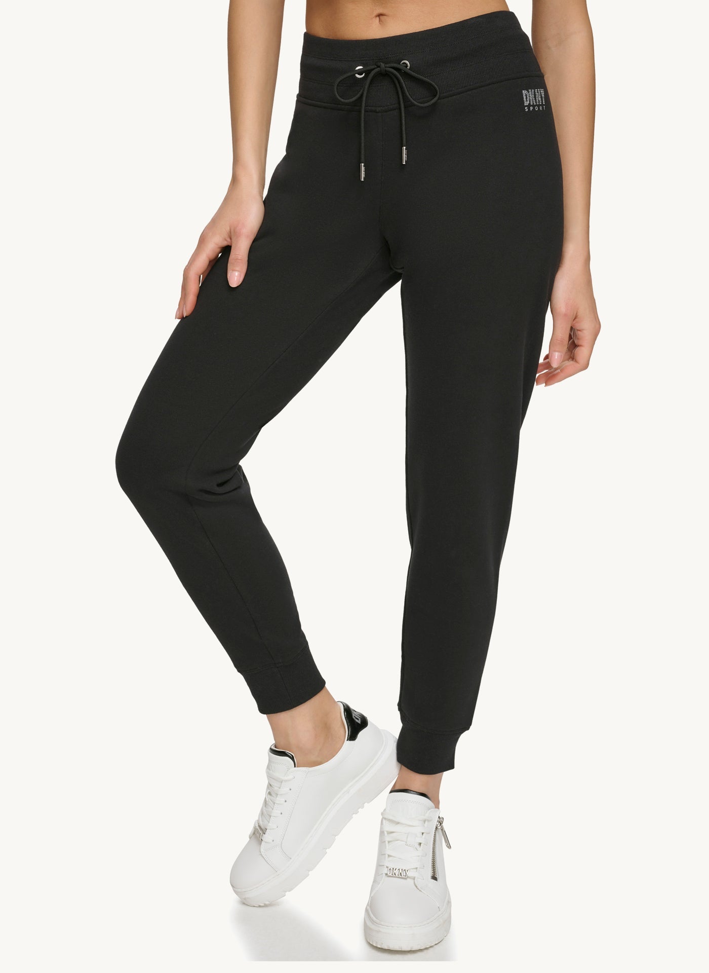 بنطال رياضي مع شعار الماركة المرصع بأحجار الراين 