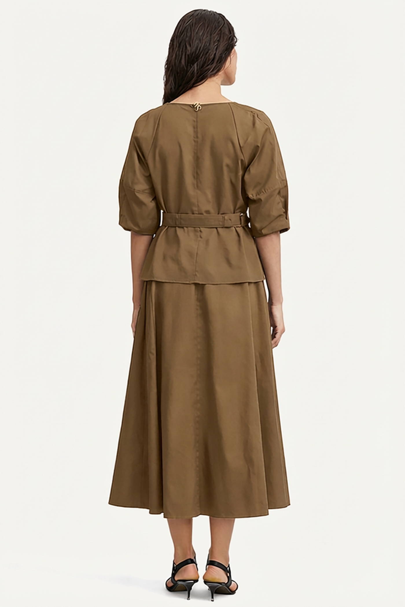 3/4 BARREL SLEEVE V-NECK TOP