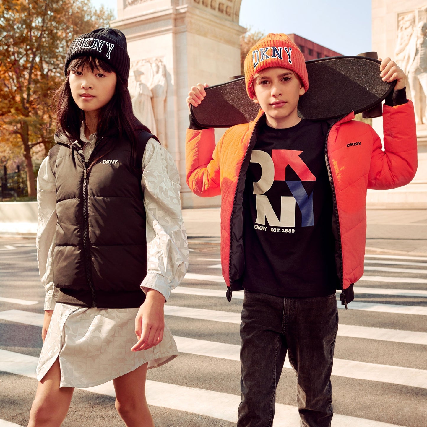 SLEEVELESS REVERSIBLE PUFFER VEST