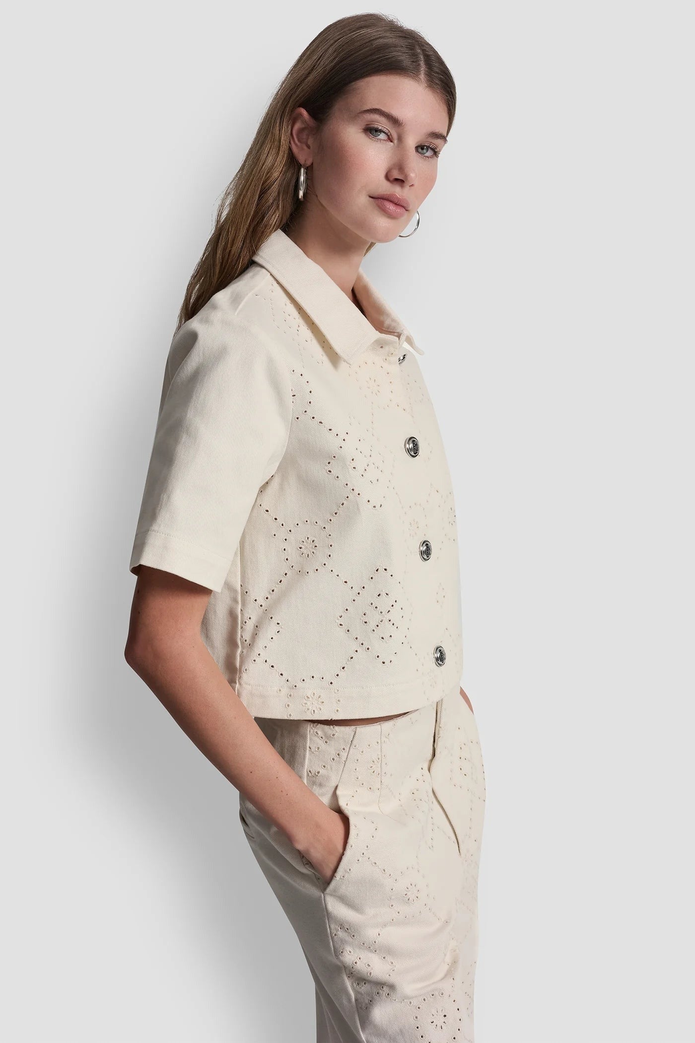 SHORT SLEEVE BUTTON JACKET