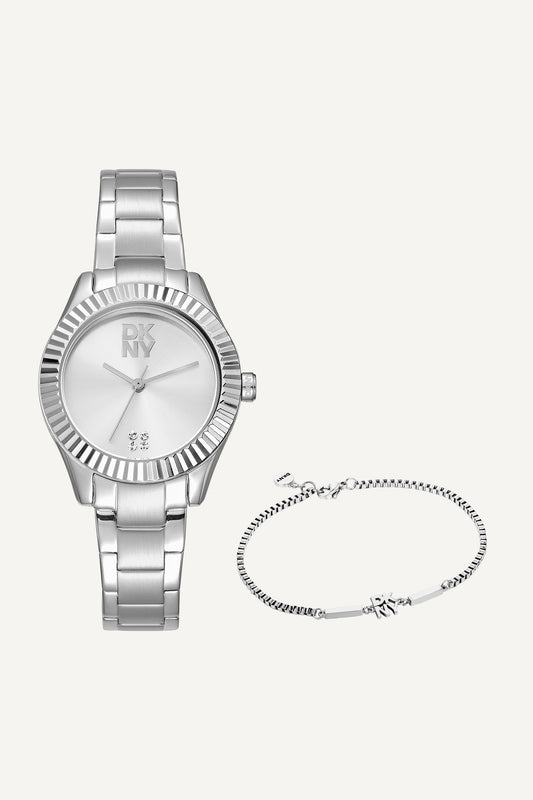 Women Logo Watch with Bracelet