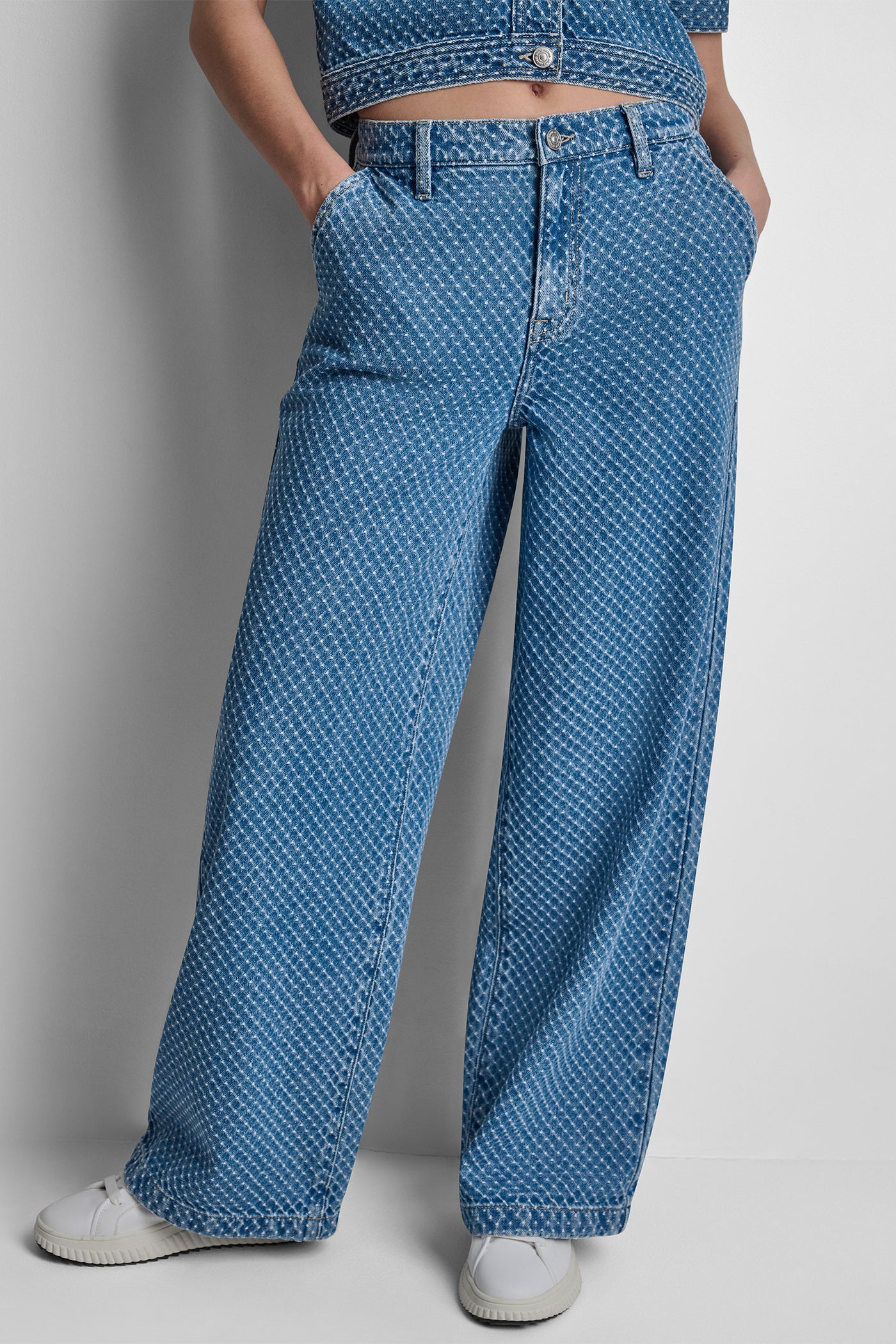 MID RISE WIDE LEG W SLASH