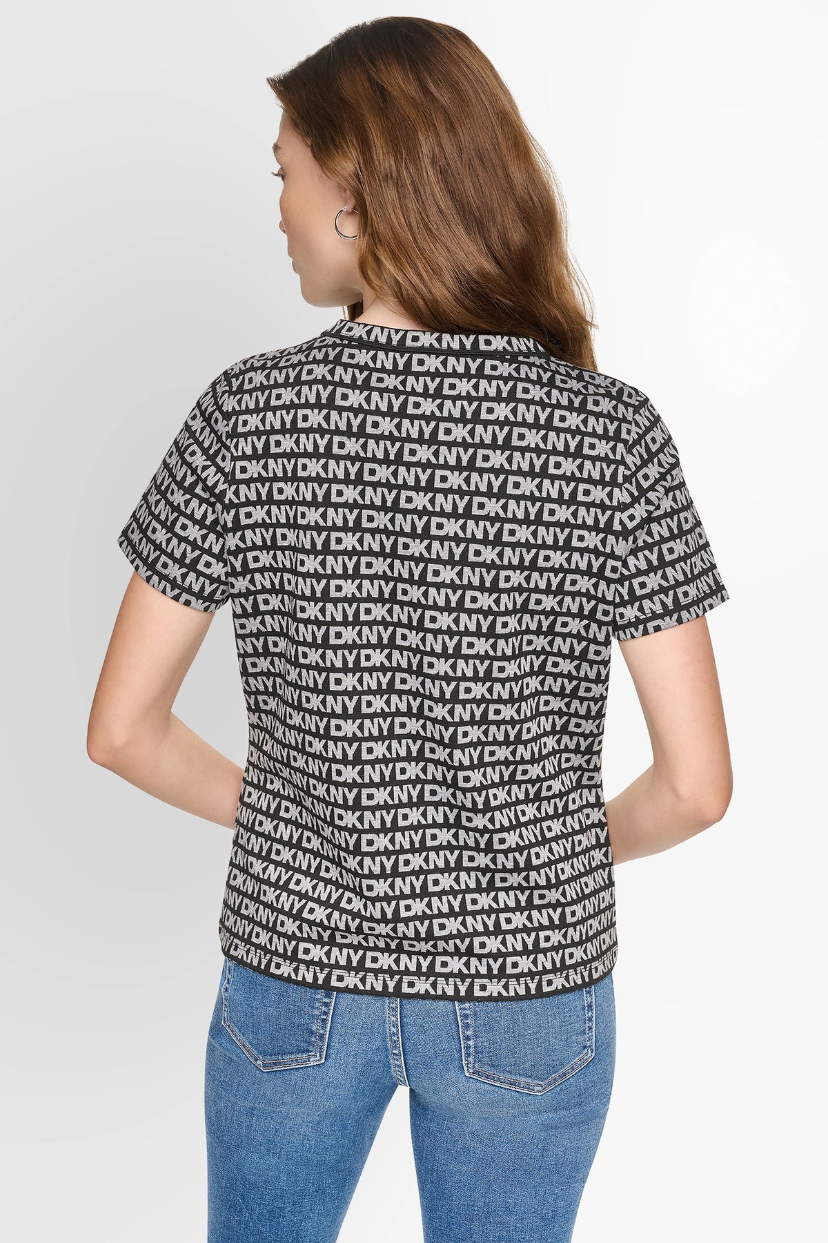 ESSENTIAL LOGO TEE