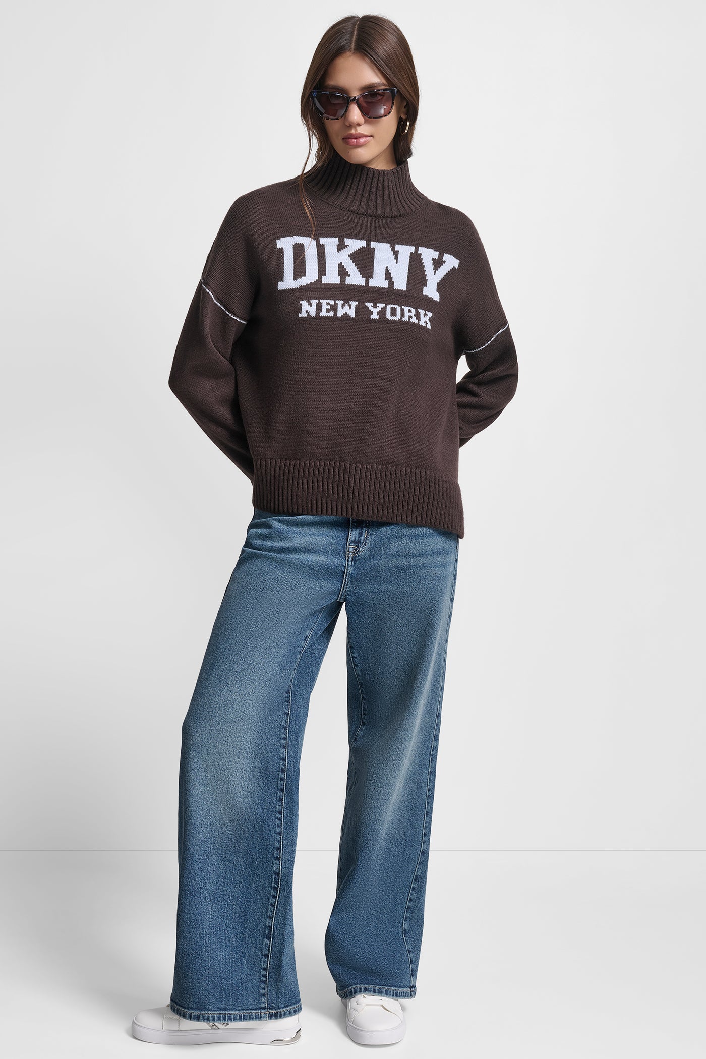 INTARSIA LOGO TURTLE