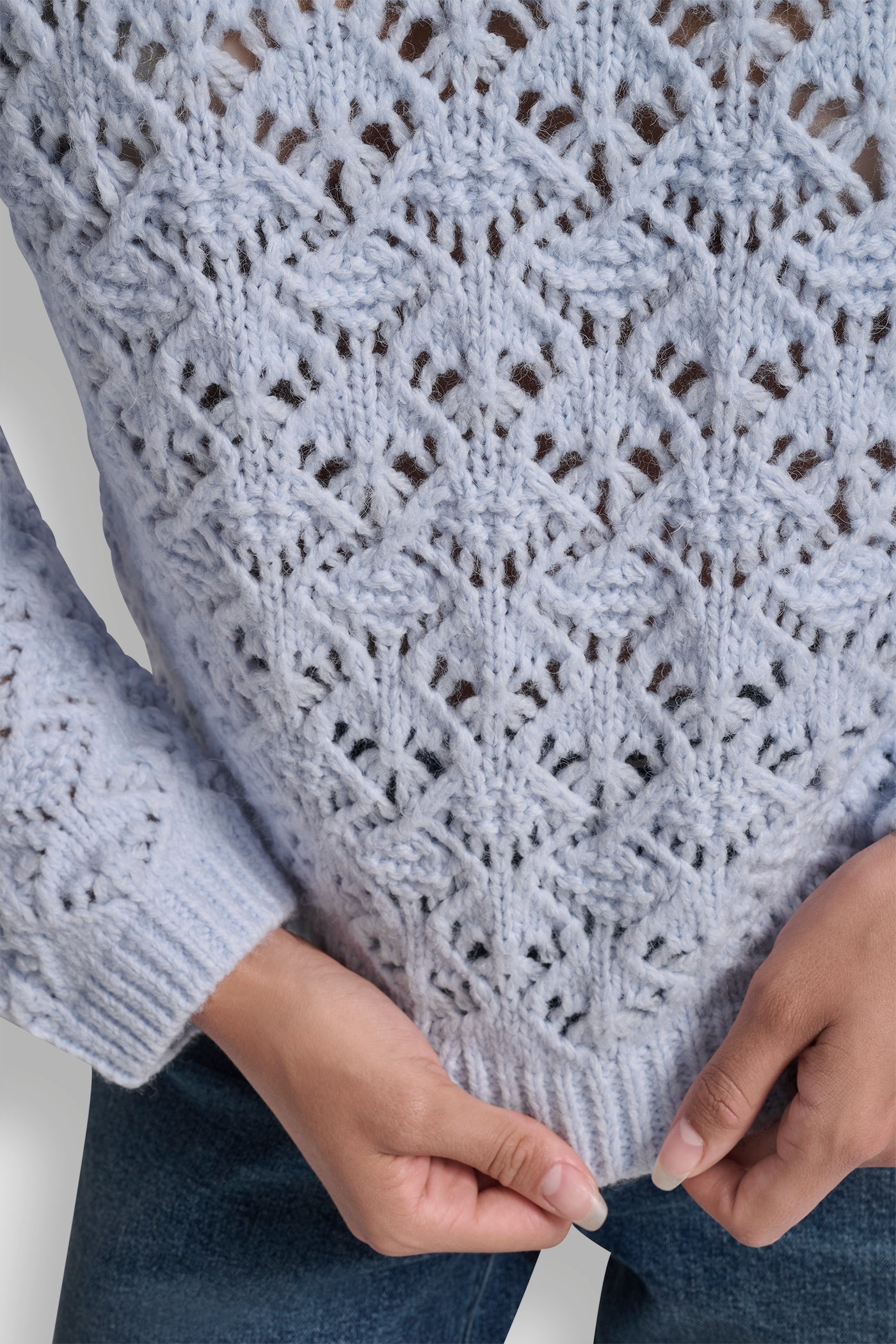 POINTELLE STITCH LONG TOP