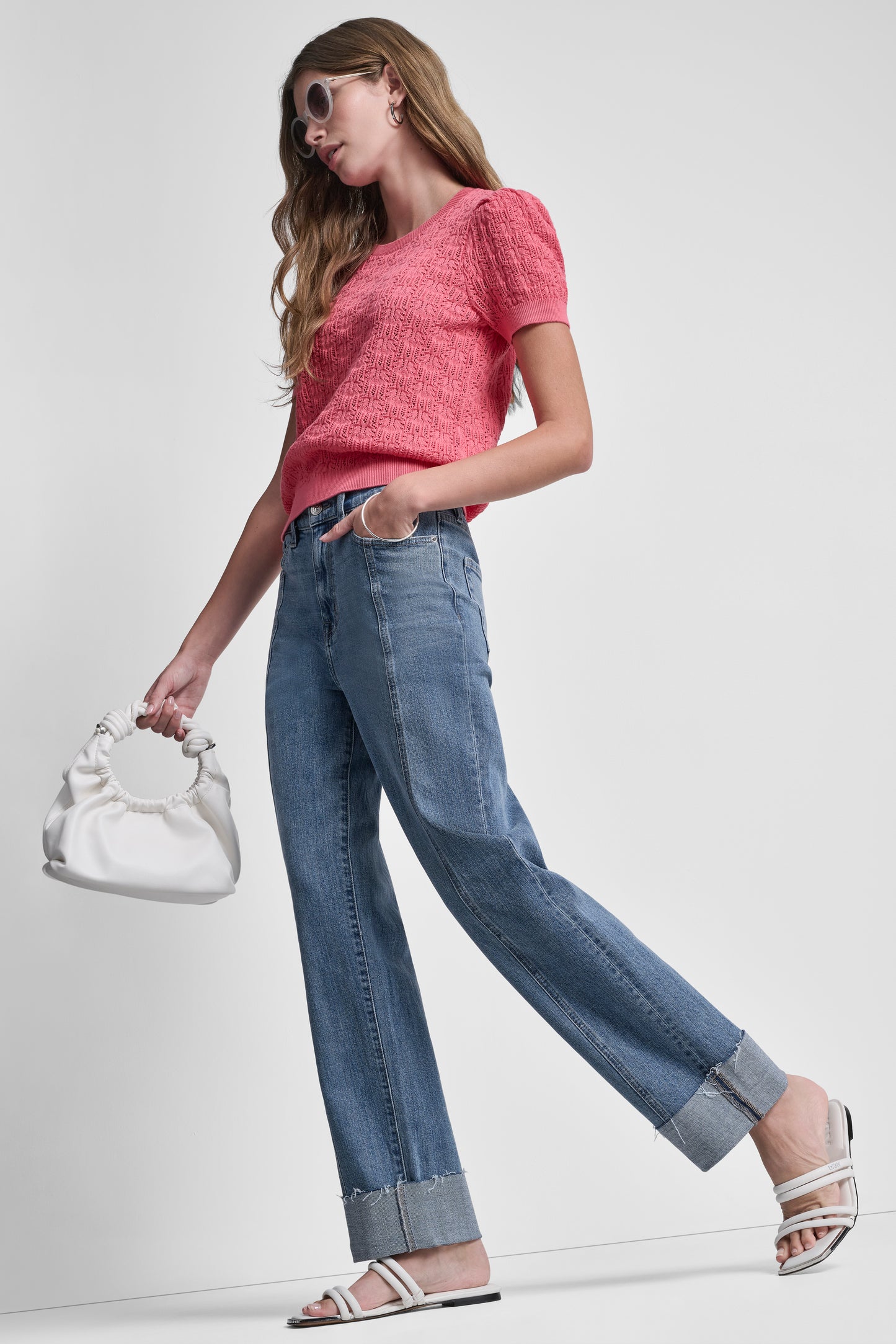 بنطال كلاسيكي بخصر مرتفع وتصميم مُحاك