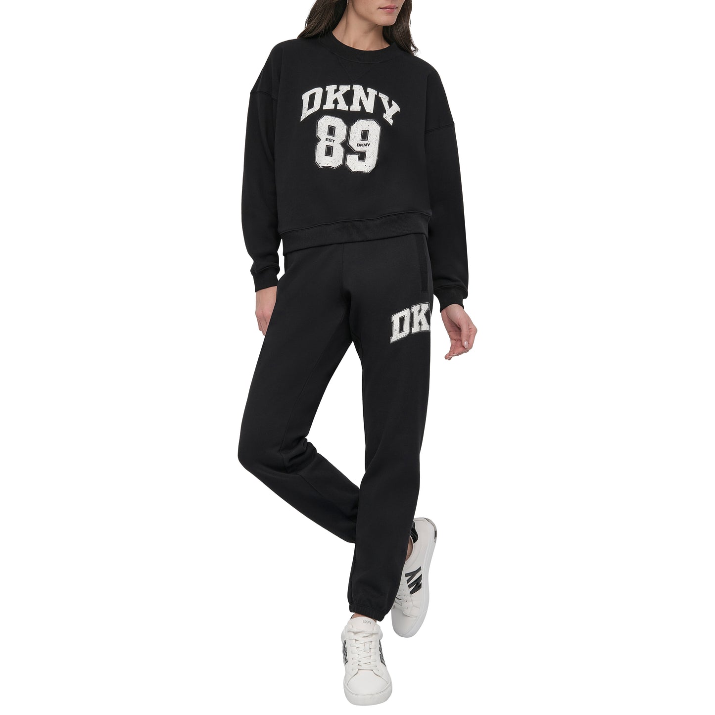 بلوفر مقوس بشعار DKNY 89