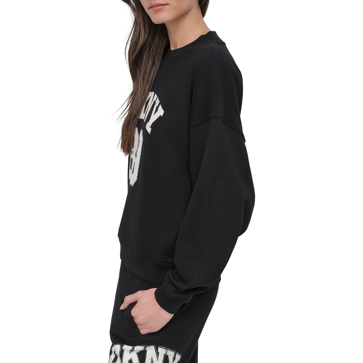 بلوفر مقوس بشعار DKNY 89