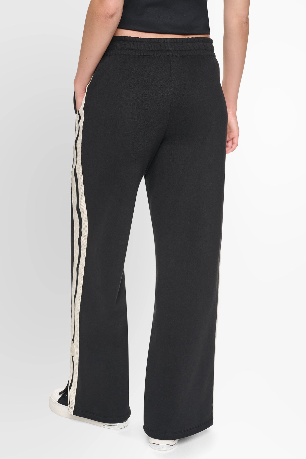 HIGH-RISE STRAIGHT LEG TRACK PANT