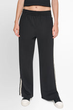HIGH-RISE STRAIGHT LEG TRACK PANT