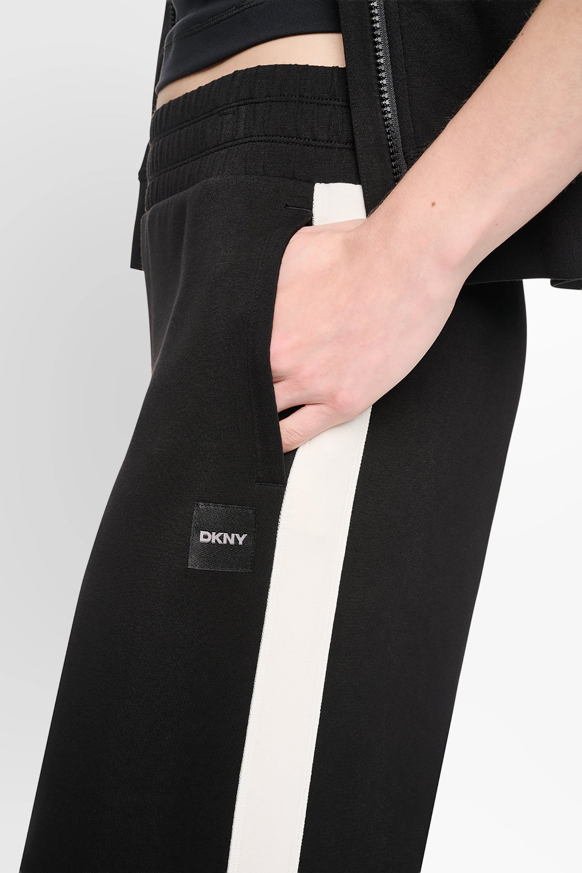 HIGH-RISE STRIPED WIDE-LEG PANT