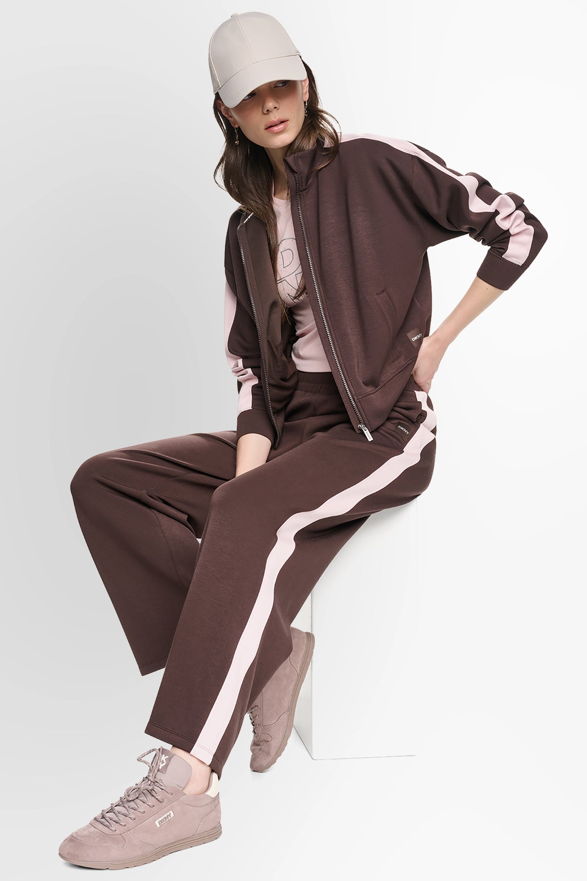 HIGH-RISE STRIPED WIDE-LEG PANT