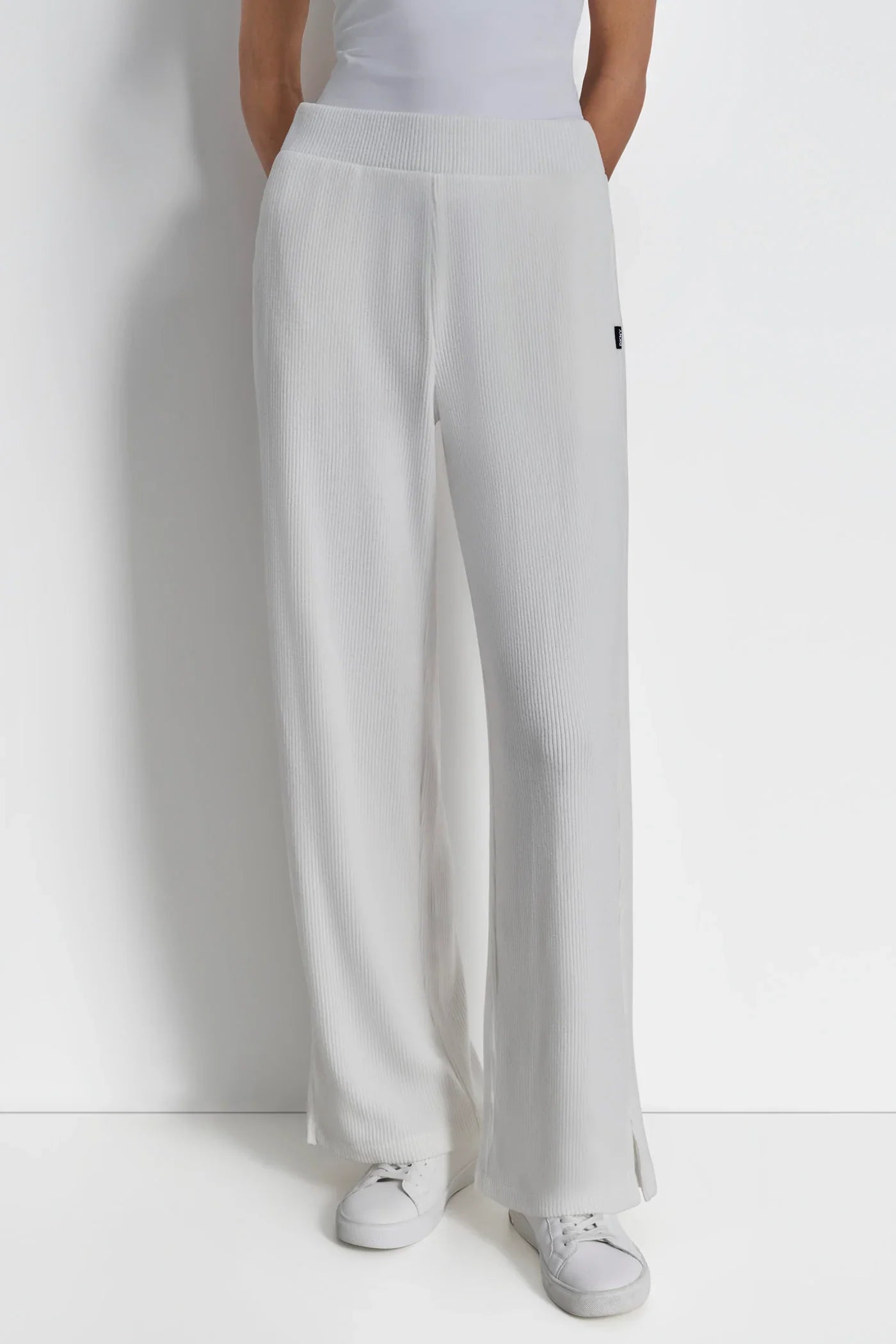 RELAXED STRAIGHT LEG PANT WITH POCKETS