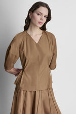 3/4 BARREL SLEEVE V-NECK TOP