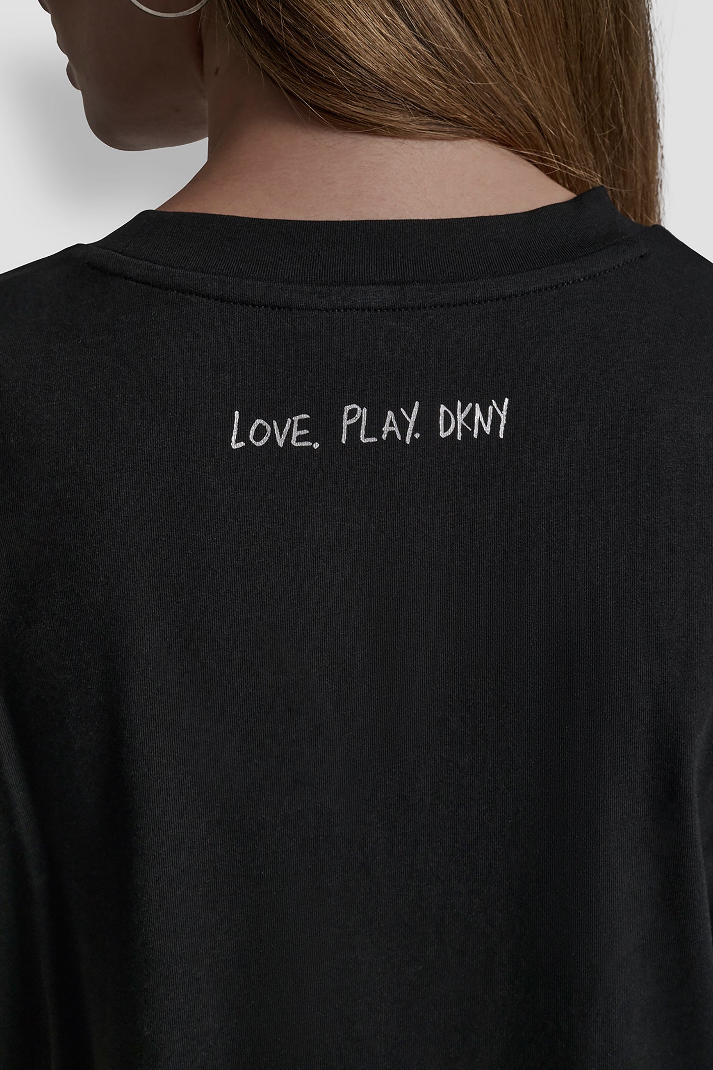 بلوزة نوت بوك 1989 بأكمام قصيرة