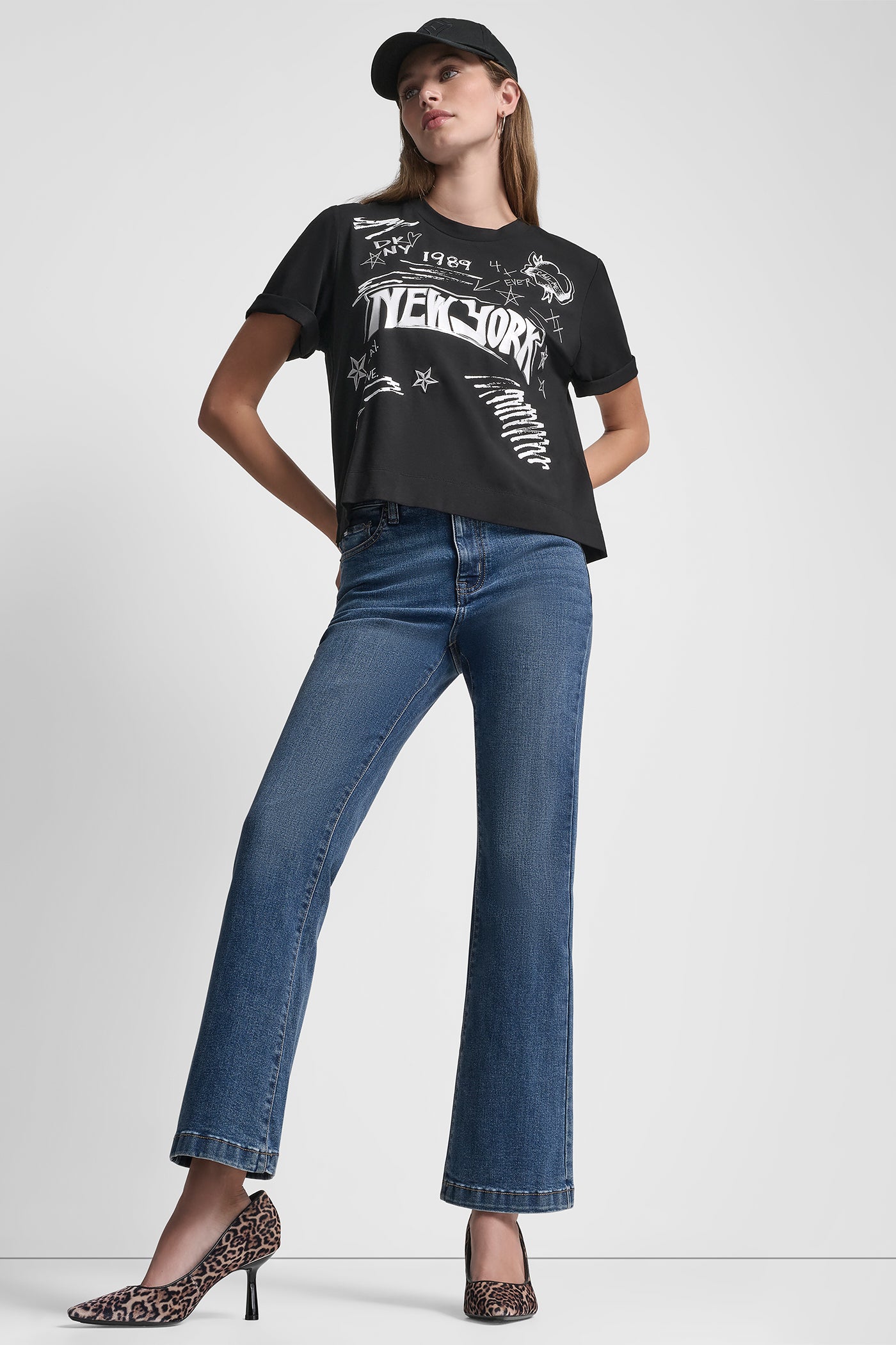 بلوزة نوت بوك 1989 بأكمام قصيرة