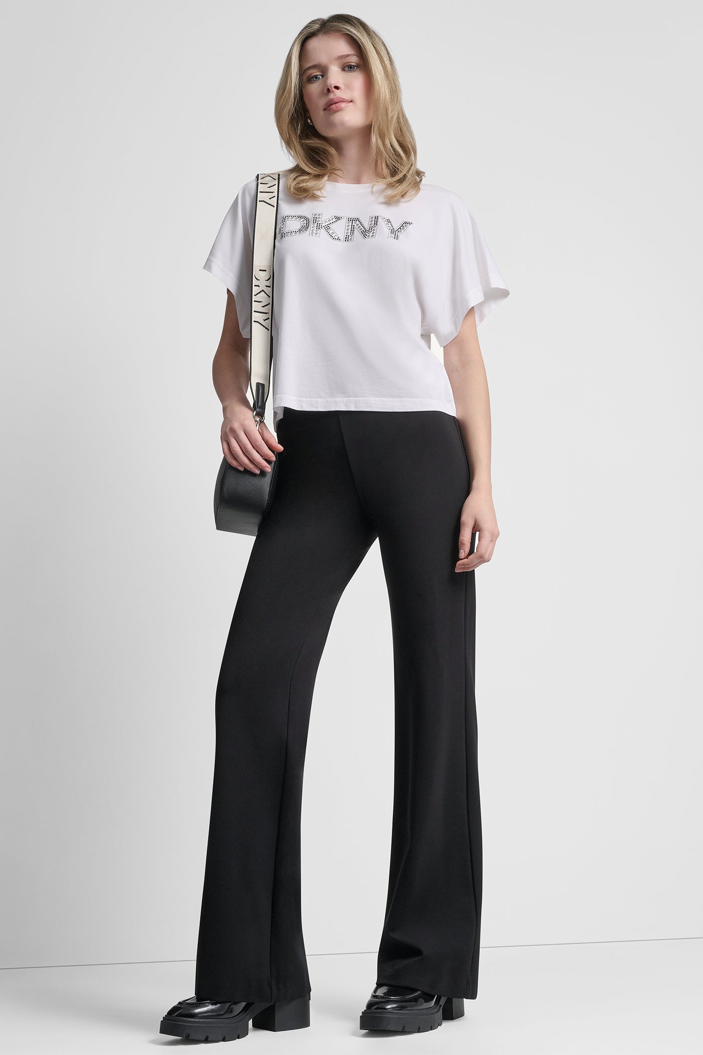 بلوزة بلينج CMS بأكمام عريضة