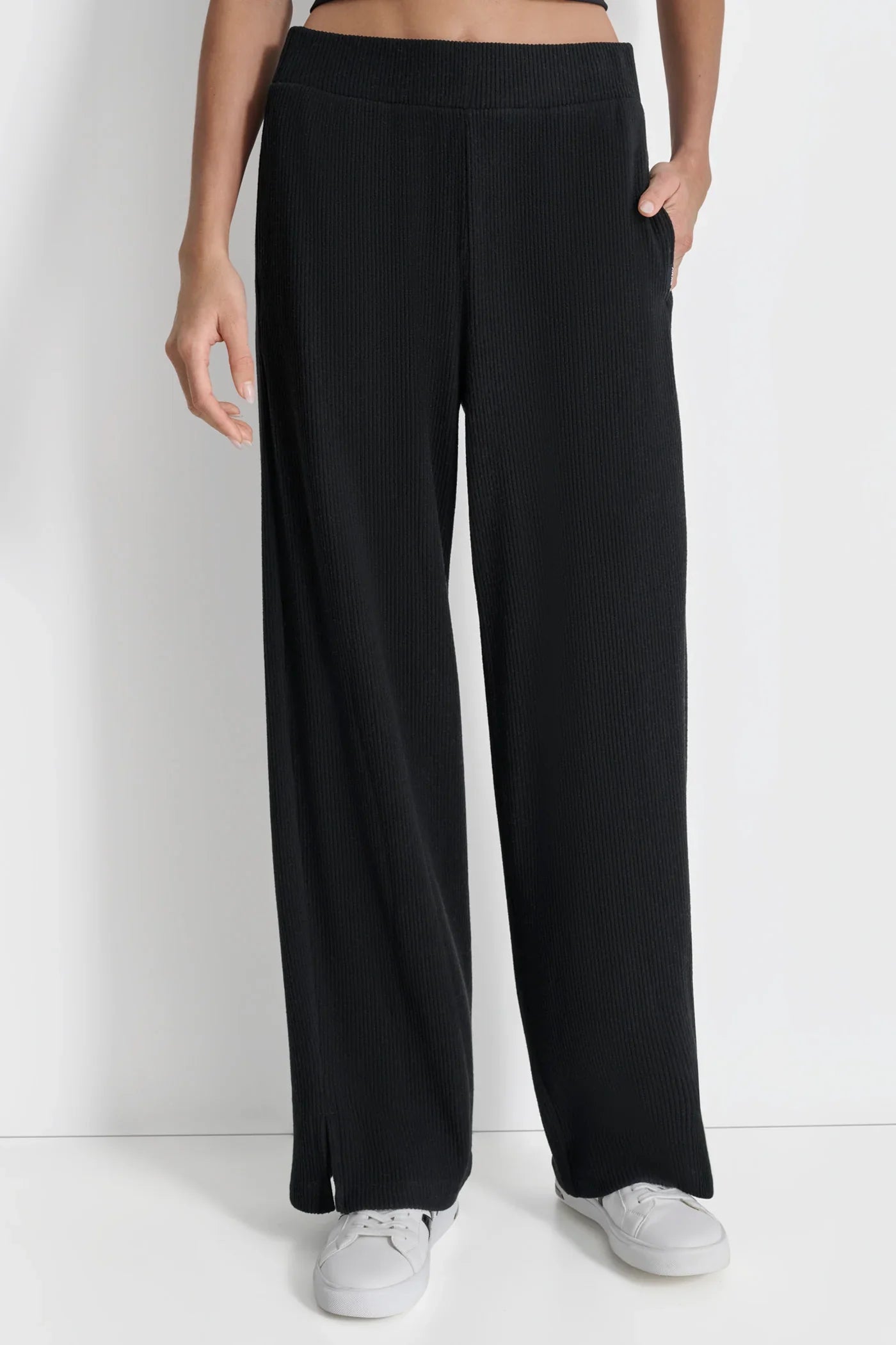 RELAXED STRAIGHT LEG PANT WITH POCKETS