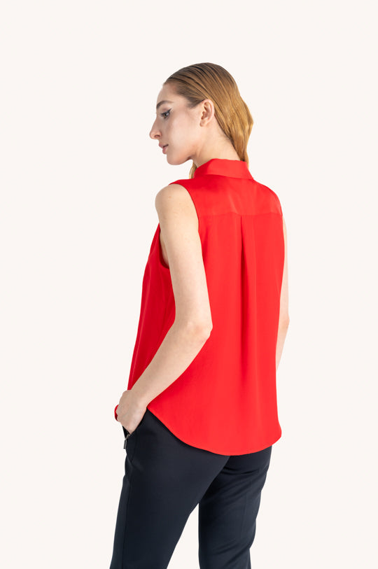 SLEEVELESS BUTTON FRONT BLOUSE