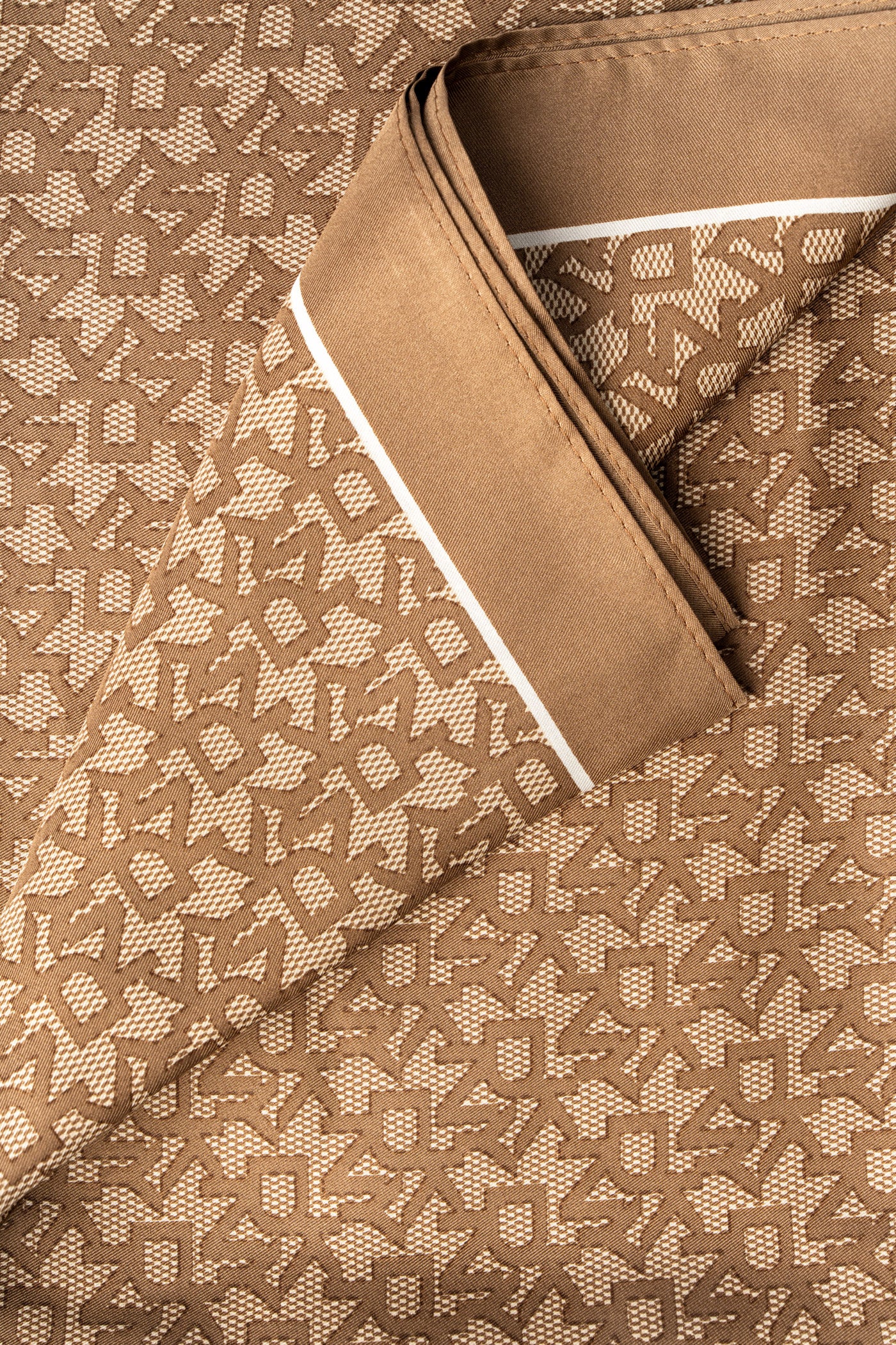 SQUARE BLOCK LOGO SCARF