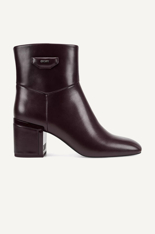 KENDRA WIDE - HEELED BOOTS