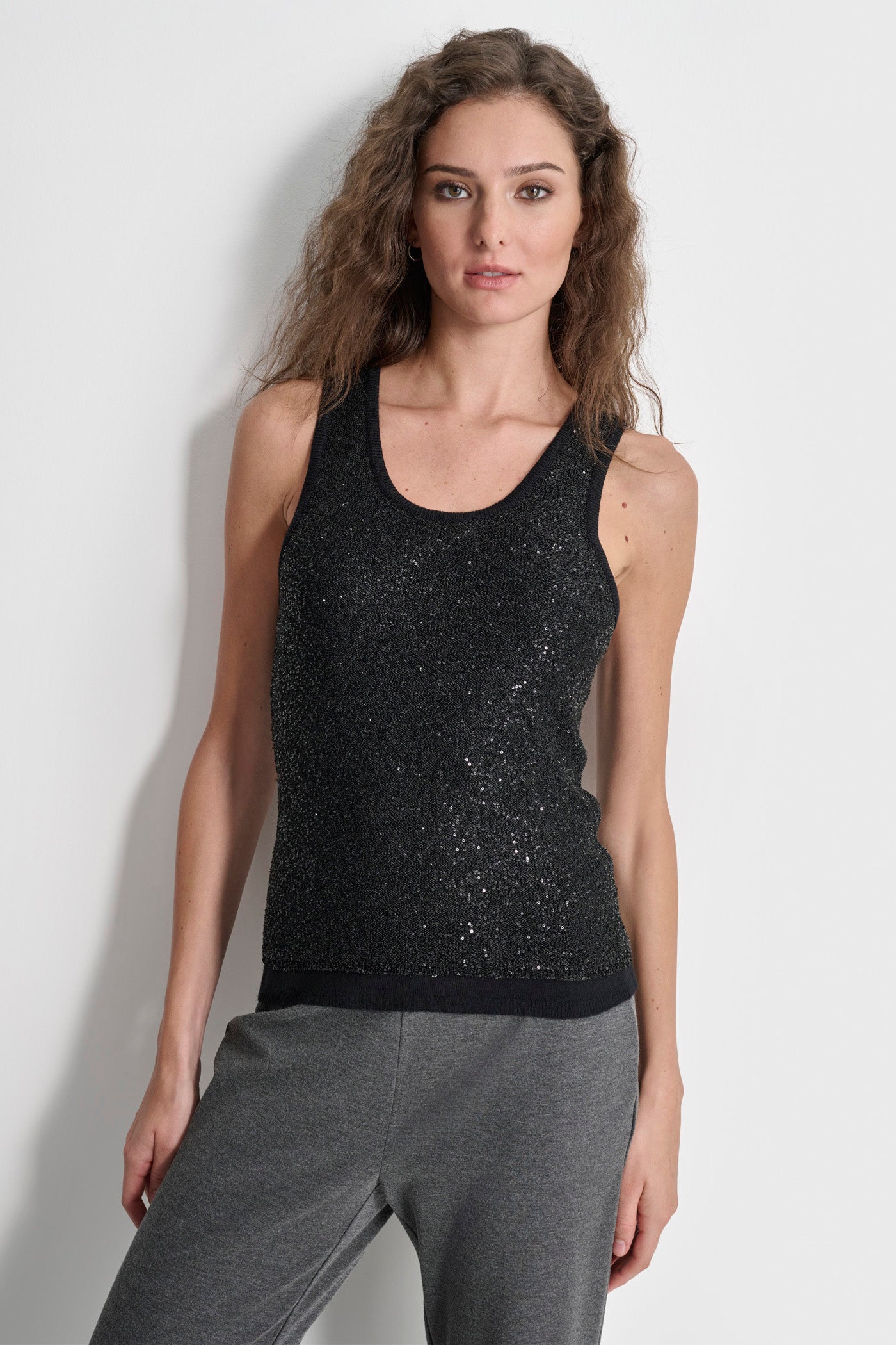 SLEEVELESS SEQUIN YARN SWEATER